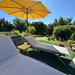 De Luxe Renovee Avec Piscine, 4 Chambres, A 5 Minutes De La - Fr-1-726-25