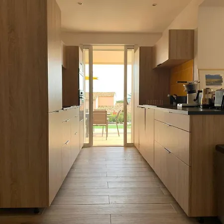 De Luxe Renovee Avec Piscine, 4 Chambres, A 5 Minutes De La - Fr-1-726-25