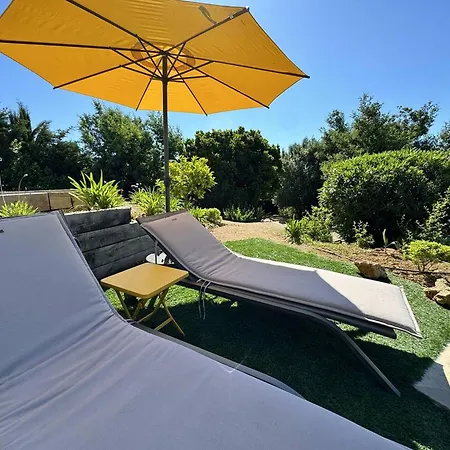 De Luxe Renovee Avec Piscine, 4 Chambres, A 5 Minutes De La - Fr-1-726-25